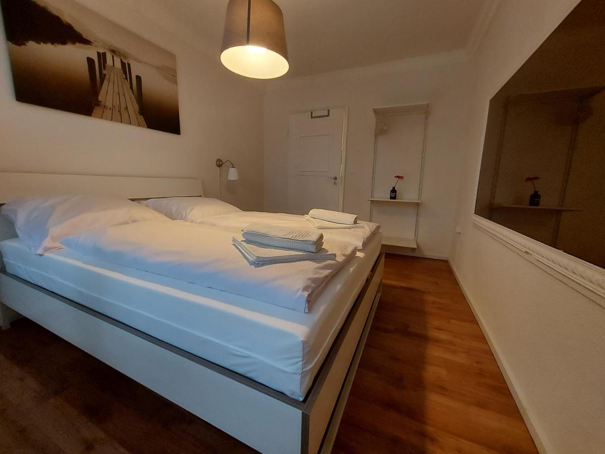Overnight Apartment โคโลญ ภายนอก รูปภาพ