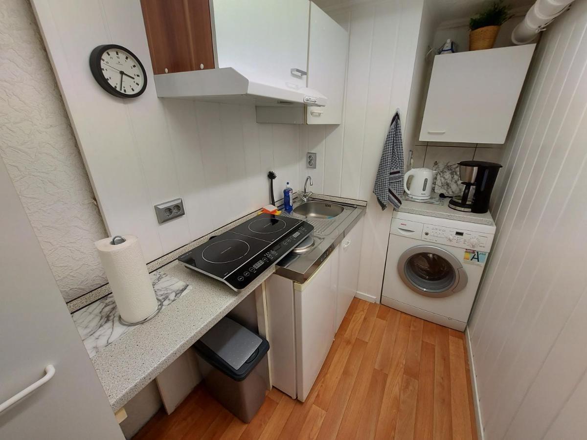 Overnight Apartment โคโลญ ภายนอก รูปภาพ