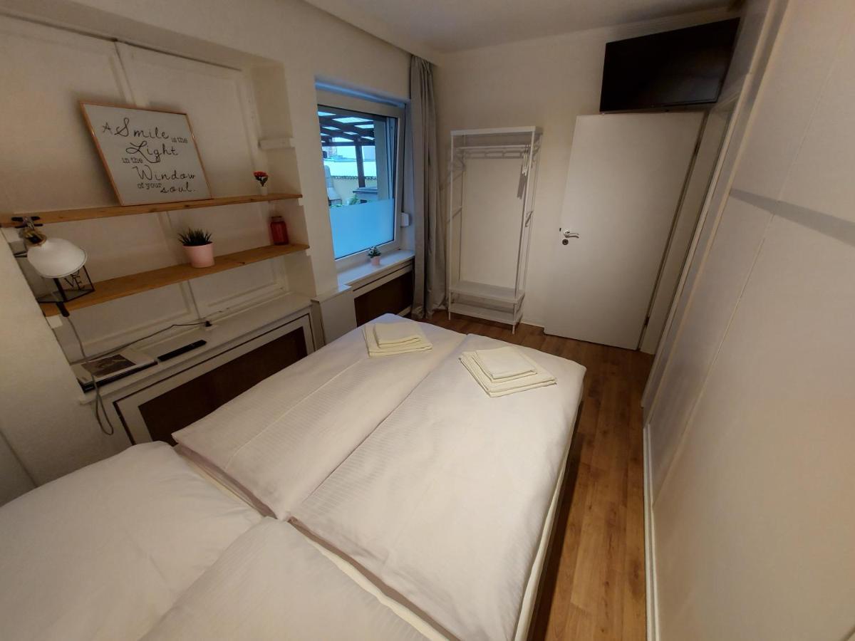 Overnight Apartment โคโลญ ภายนอก รูปภาพ