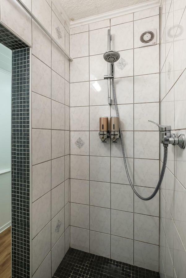 Overnight Apartment โคโลญ ภายนอก รูปภาพ